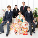 成人用の撮影だけで無く、一緒に家族写真を撮影します。しかも同料金です