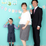 晴れた日には是非オススメのティファニーブルーの家族写真